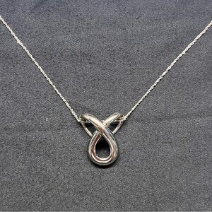 14k White Gold Infinity Knot Pendant & 21” Necklace